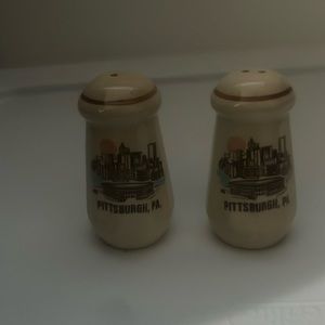Pittsburgh, PA Salt and Pepper Shakers